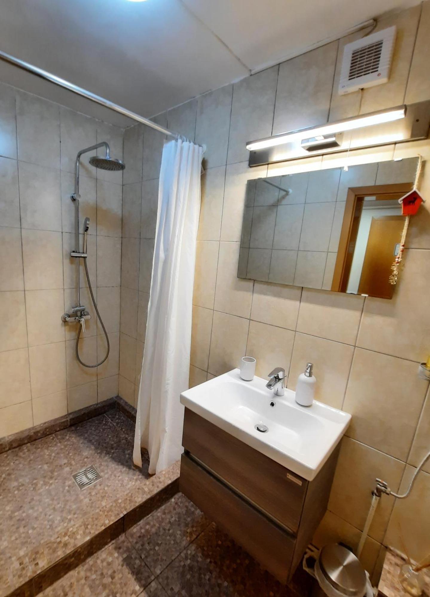 Central Park Apartments Braşov Esterno foto