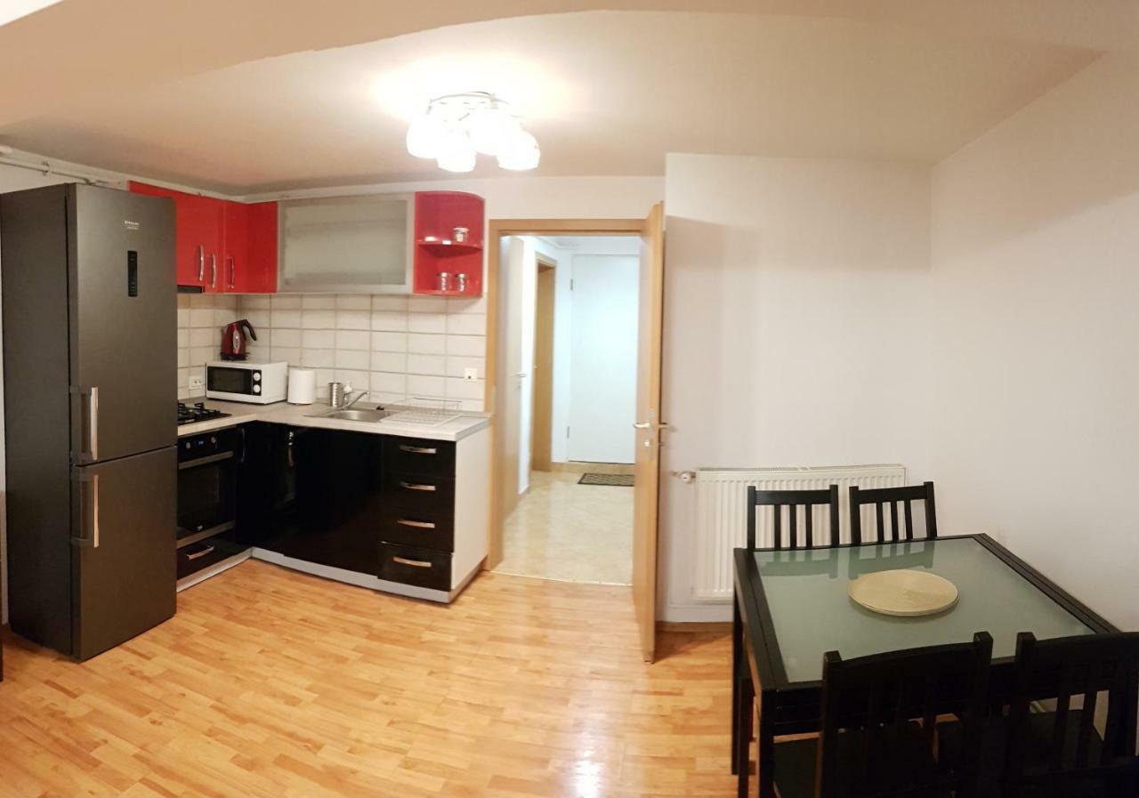 Central Park Apartments Braşov Esterno foto
